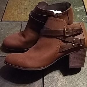 Ankle boots